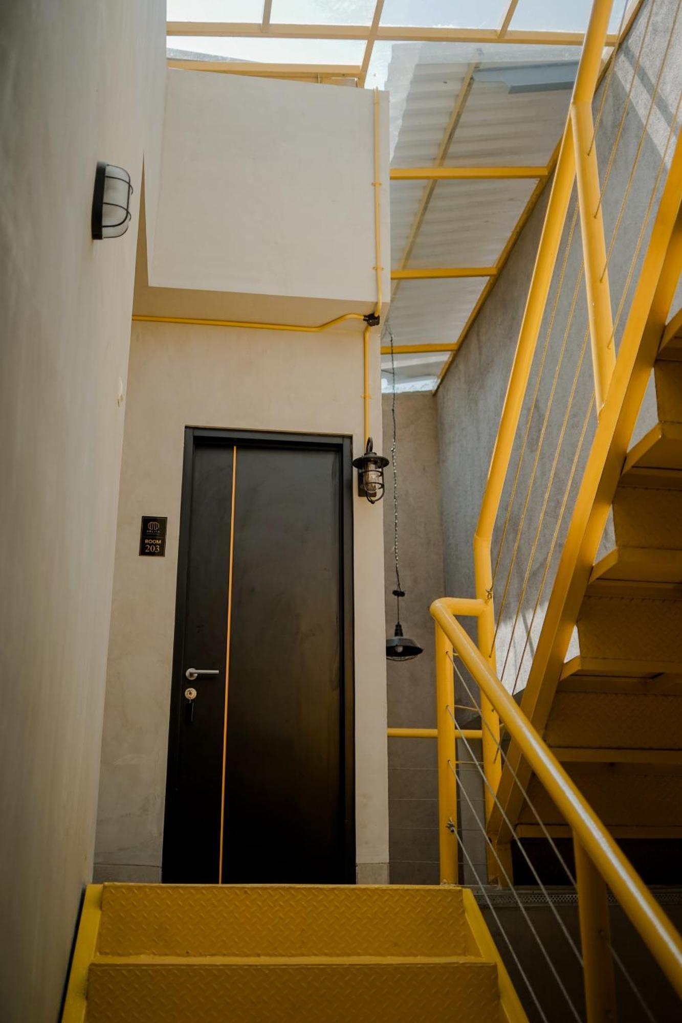 Arlita Guesthouse Cianjur Εξωτερικό φωτογραφία