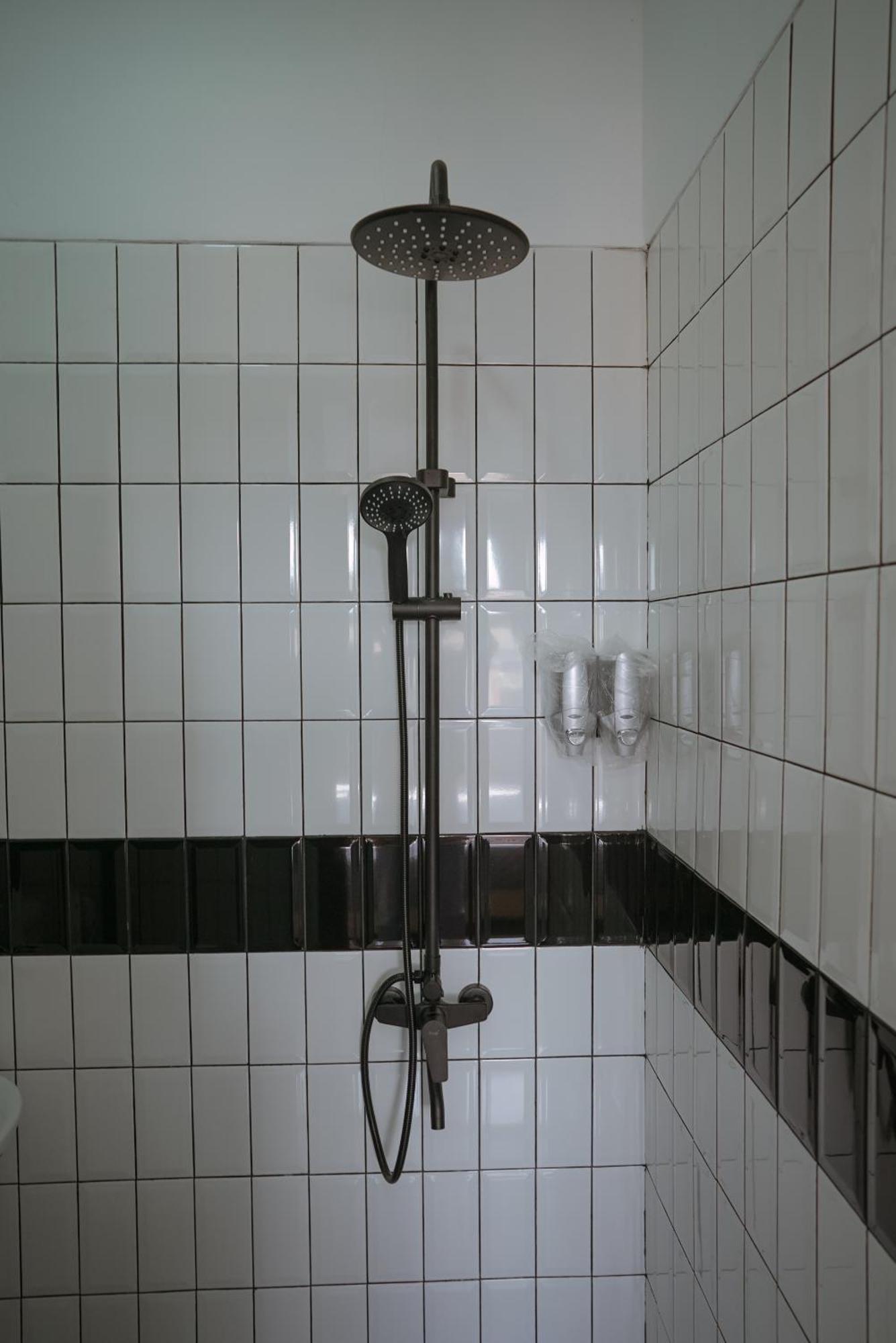 Arlita Guesthouse Cianjur Εξωτερικό φωτογραφία